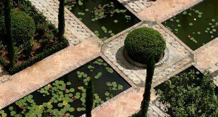 El estilo árabe es uno de los tipos de jardinería más famosos.